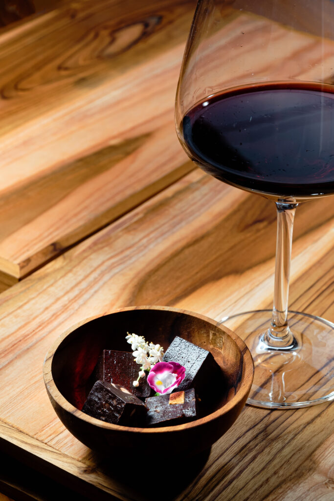 Red wine with chocolate pairing